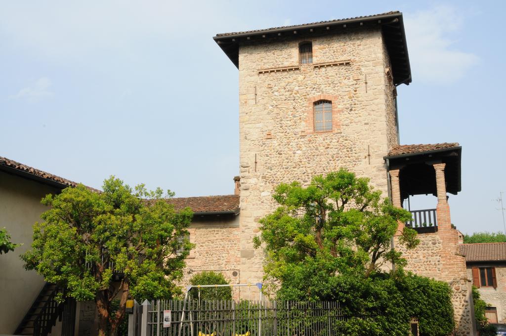 La Torre Medioevale Marne di Filago Exterior foto