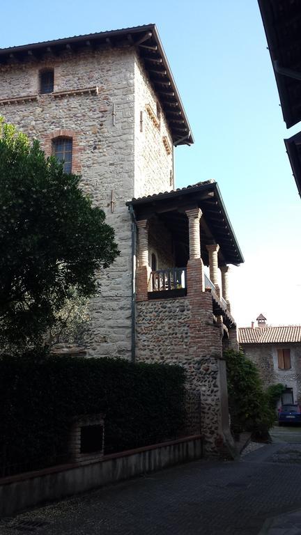 La Torre Medioevale Marne di Filago Exterior foto